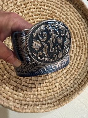 Western Tooled Leather Belt with Ornate Silver Buckle - Blue & Cream
